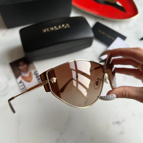 NEW Versace VE2239 Gold/Brown Lens Cat Eye Shield Sunglasses - Picture 6 of 9